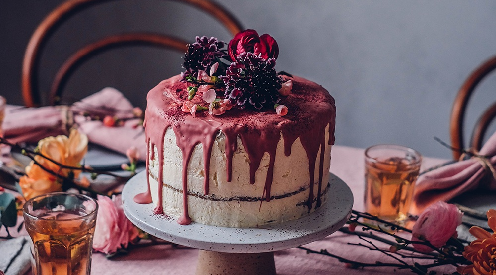 Gluten-free Matcha Cake with Swiss Meringue-Raspberry Buttercream 3