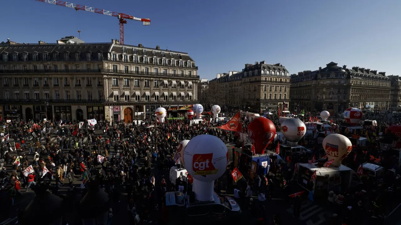 Greater than 750,000 protesters towards pension reform throughout France 5