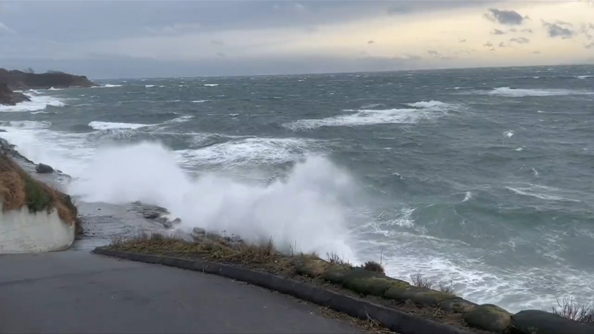 Wind warnings issued for Greater Victoria on western Vancouver Island 3