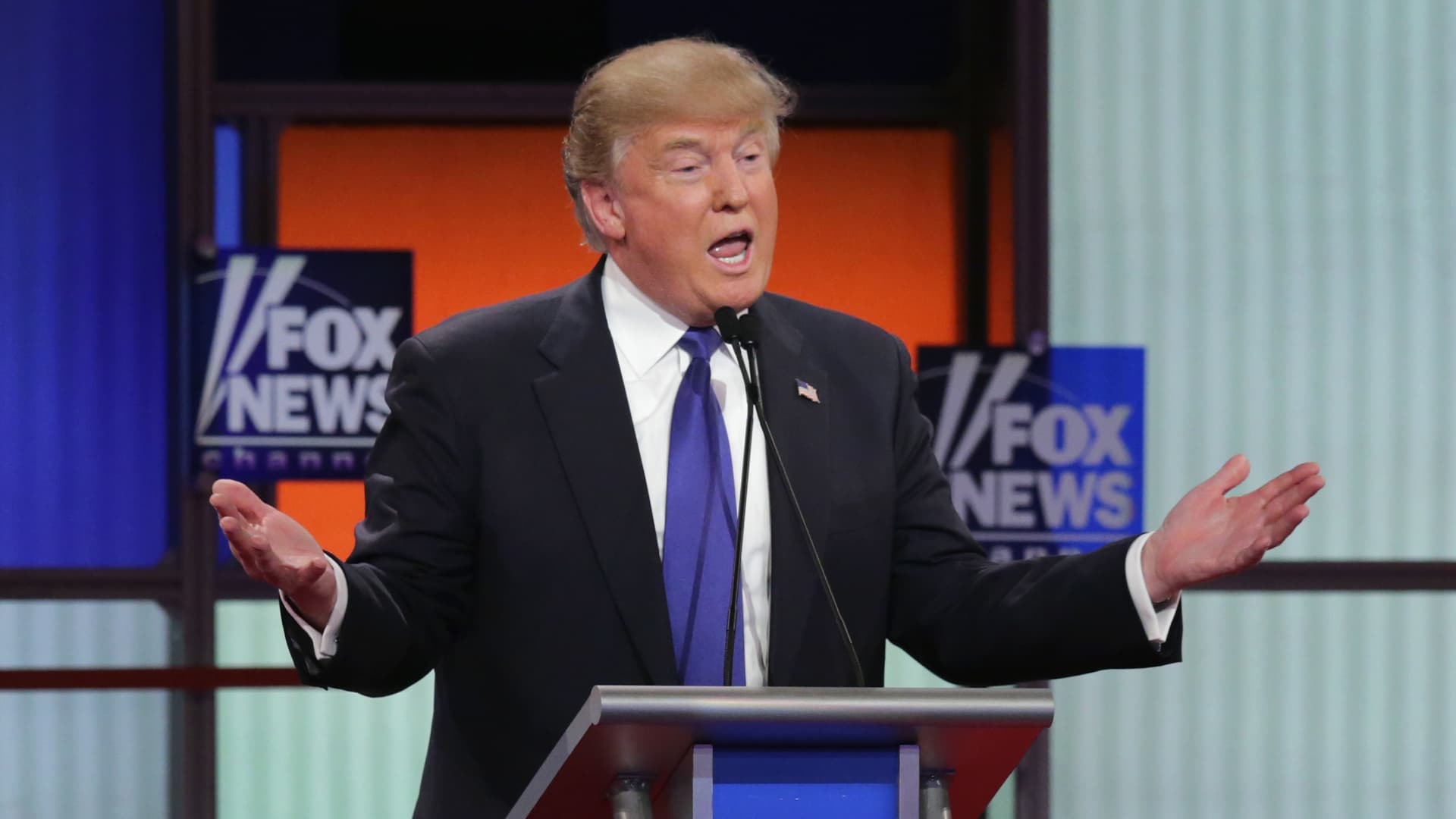 Fox News executives blocked Trump from January 6 interview 17