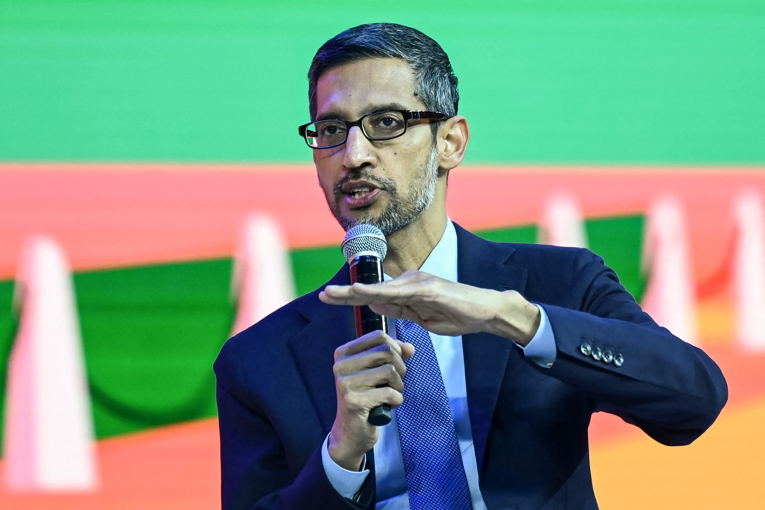 "Exploring the Possibilities of Google's New AI Technology: A Look at CEO Sundar Pichai's Announcement" 23