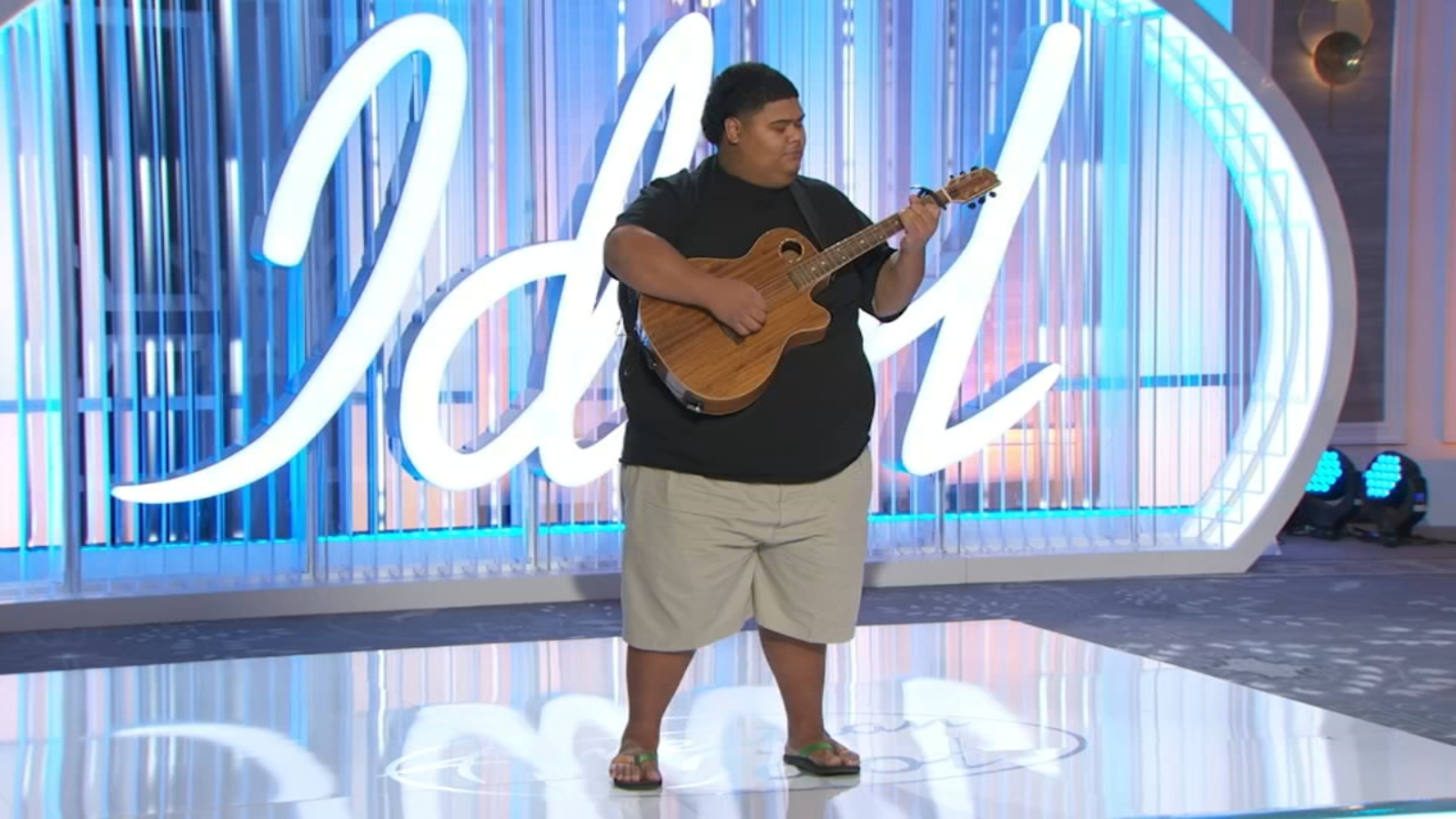American Idol 2023 premiere: Tribute to Willie Spence and other performances that brought the judges to tears 7
