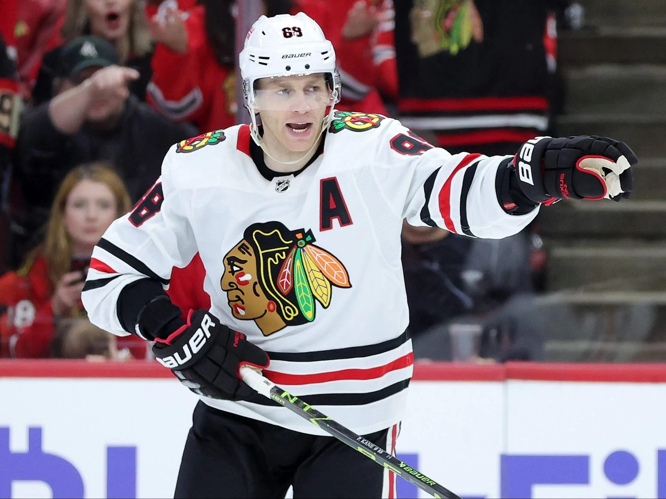 Hands fall to Patrick Kane and Chicago, leaving more points on the table 3