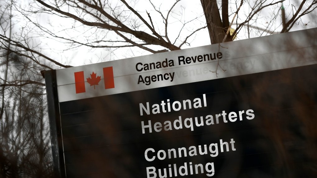 Federal union files lawsuit against CRA over home office rules 9