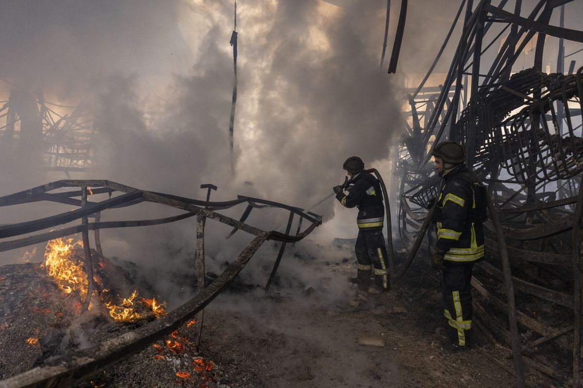 Night replace: Retaining the lighting fixtures on is a life-or-death try beneath Russian hearth for Ukraine’s power staff 3