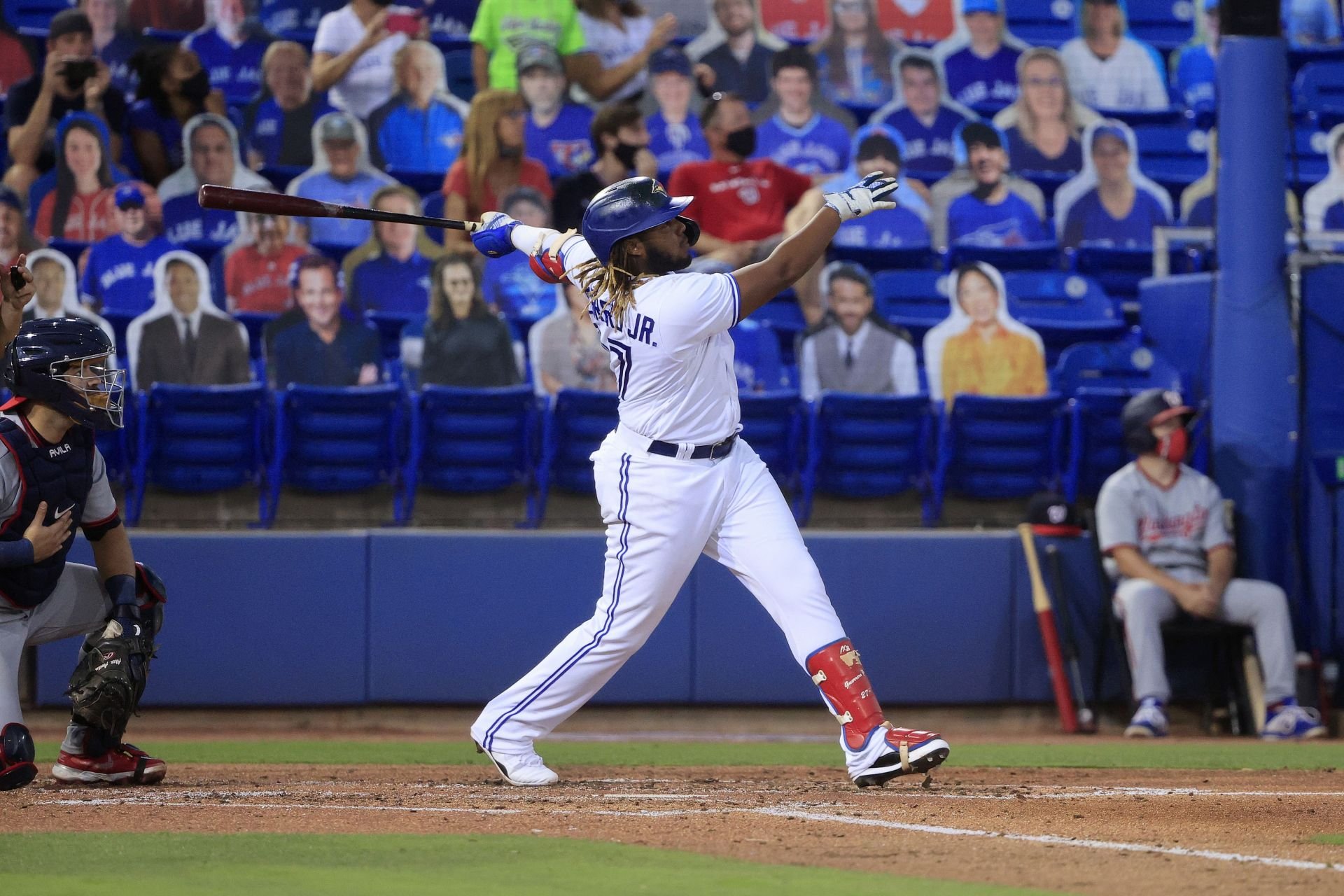 "stop don" "This is worse than when Benedict Arnold betrayed America" – Yankees fans hug as Don Mattingly helps Vladimir Guerrero Jr. at Blue Jays training camp 3