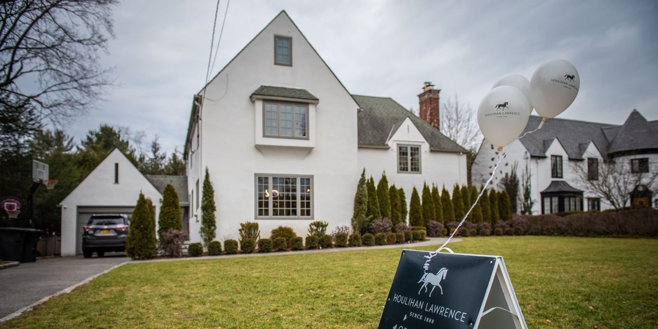 Economic week ahead: U.S. household spending and home sales in focus 13