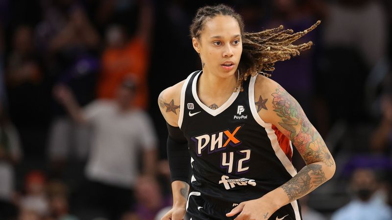 Brittney Griner signs one-year contract with Phoenix Mercury 3