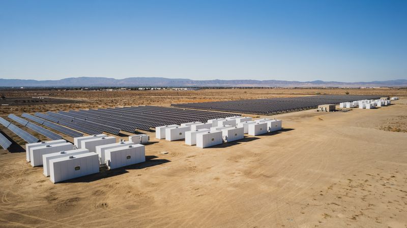 EV batteries are given a second life on California’s power grid 1