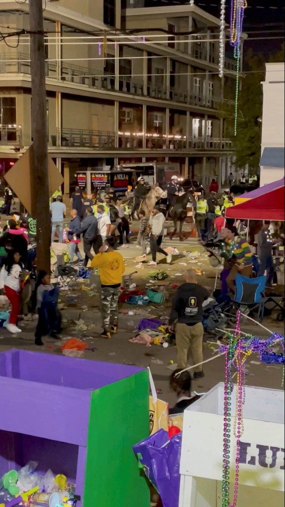 New Orleans Bacchus parade leaves 5 hits, including a child 3