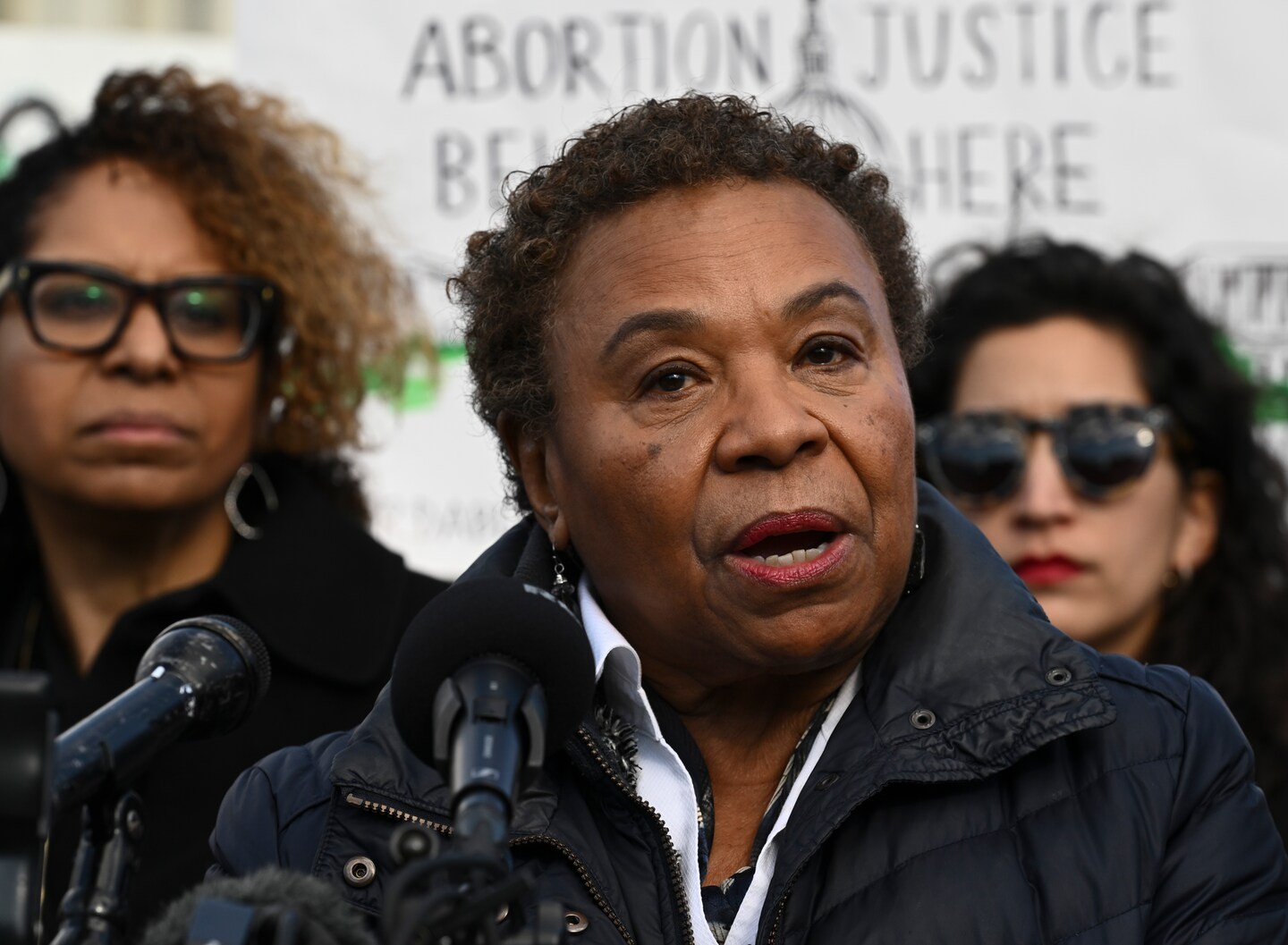 Rep. Barbara Lee plans to foundation a California Senate marketing campaign this presen 3