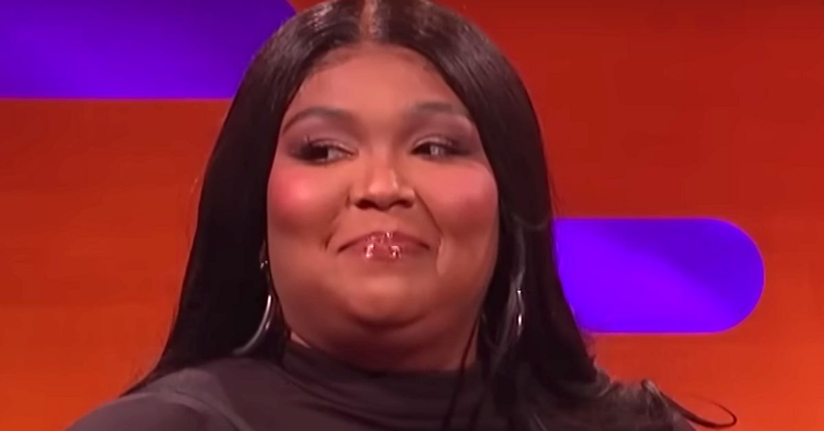 Lizzo loves ‘Love Island’ in the United Kingdom however is at a loss for words by means of 1 sentence 3