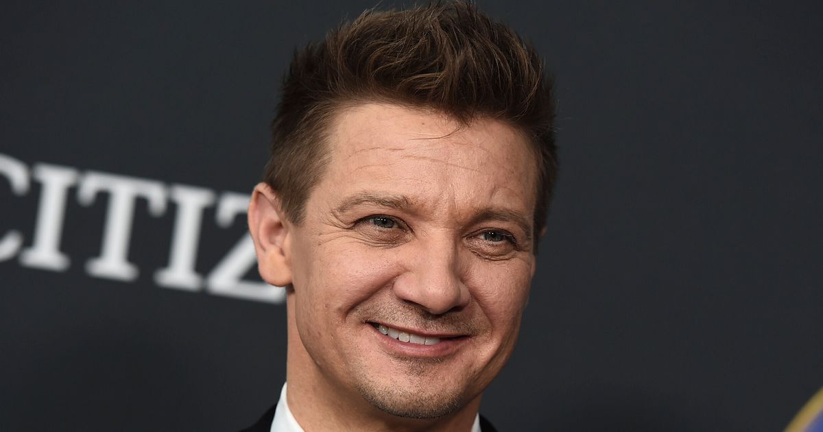 Jeremy Renner offers insight into his training after snowplow accident 3