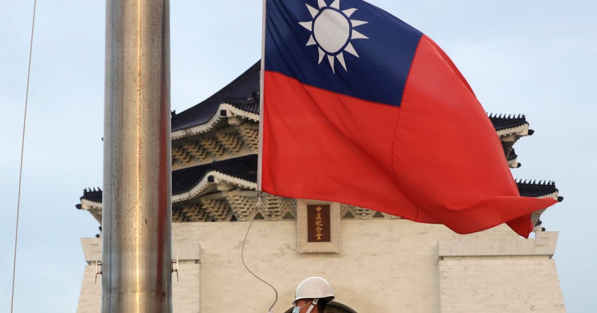 Congressional delegation visits Taiwan amid tense moment between US and China 3