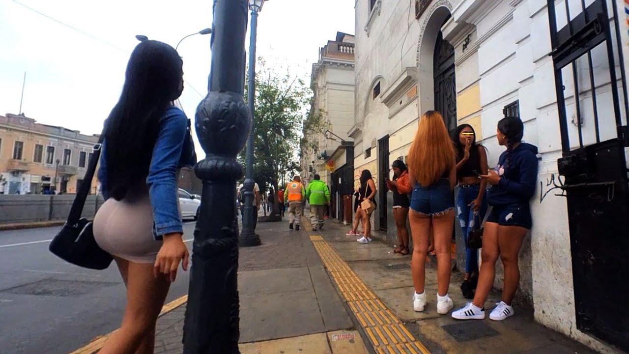 War in Jirón Zepita: Sex workers confronted in the middle of the collection of quotas in the Center of Lima 3