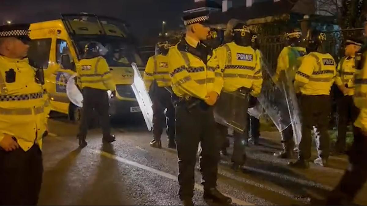 ‘Knowsley people are not fanatics’: anti-refugee protesters condemned 1