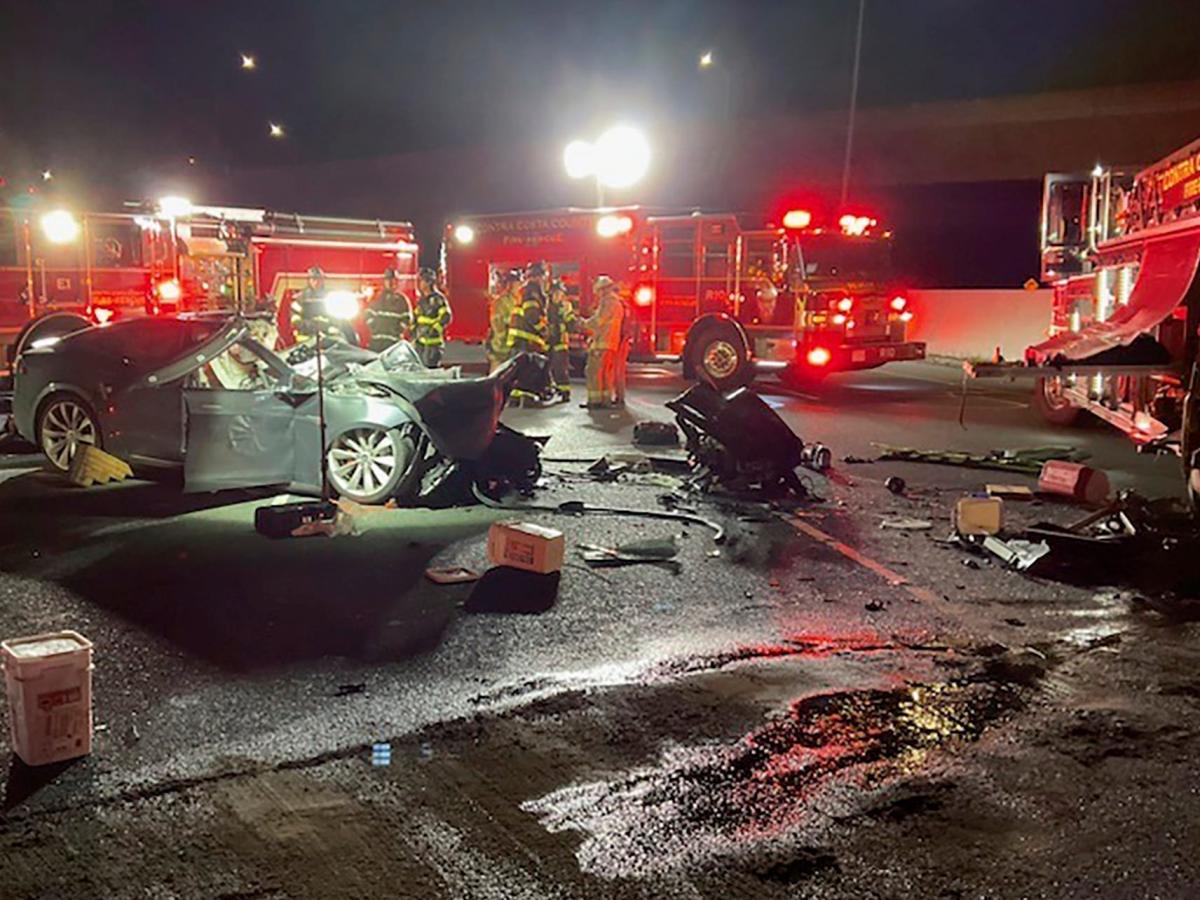 Tesla driver killed, passenger injured after colliding with parked fire truck on California freeway 3