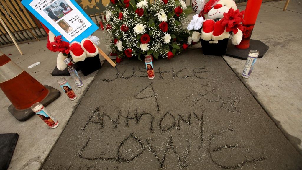 Anthony Lowe: New video released of police killing of double amputee 3