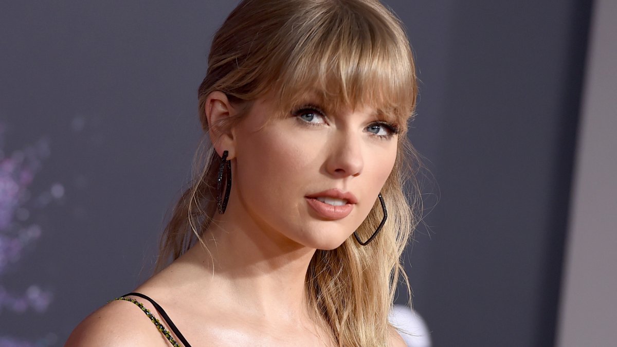 Taylor Swift-inspired bar opens simply in age for Valentine’s While – NBC Chicago 3