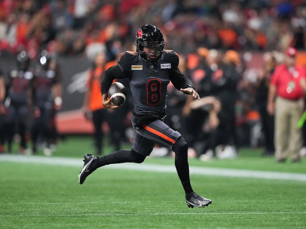Vernon Adams extends with BC Lions 21