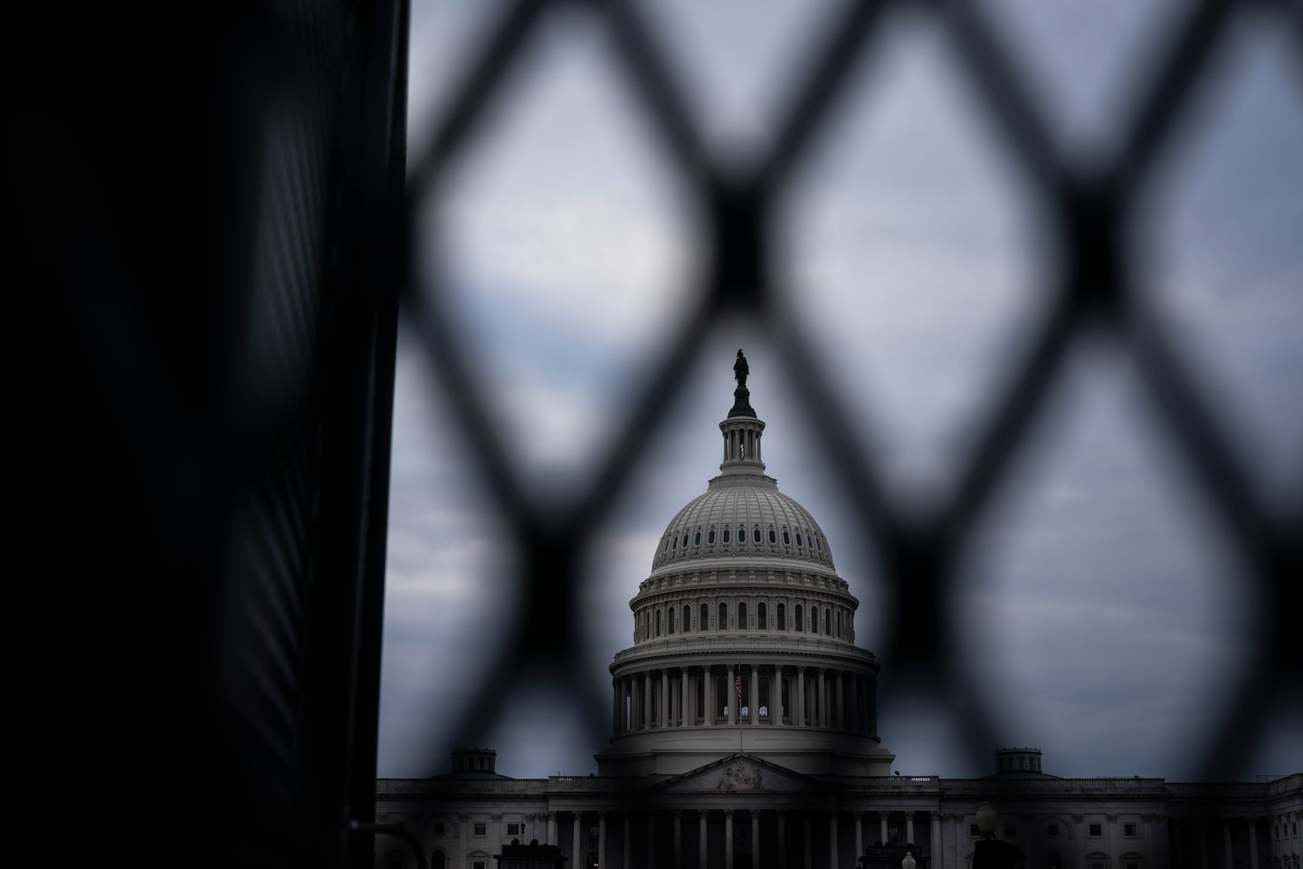 Reported threats to Congress still high, but prosecutions down 19