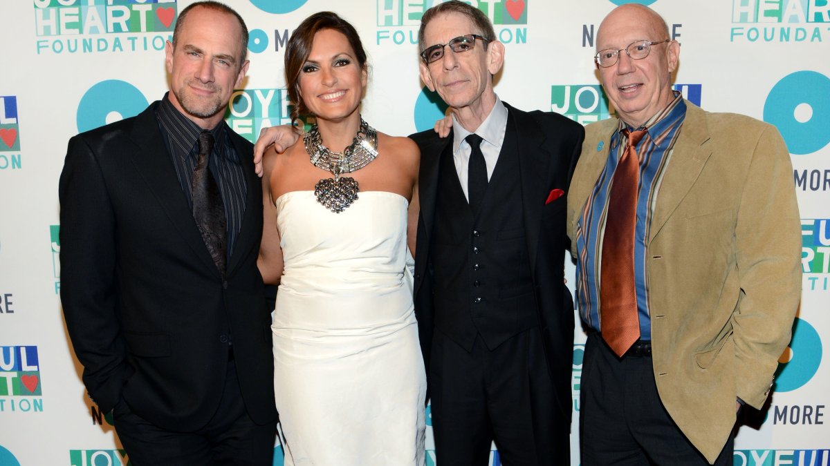 Richard Belzer honored by Mariska Hargitay and other ‘SVU’ stars – NBC Chicago 3