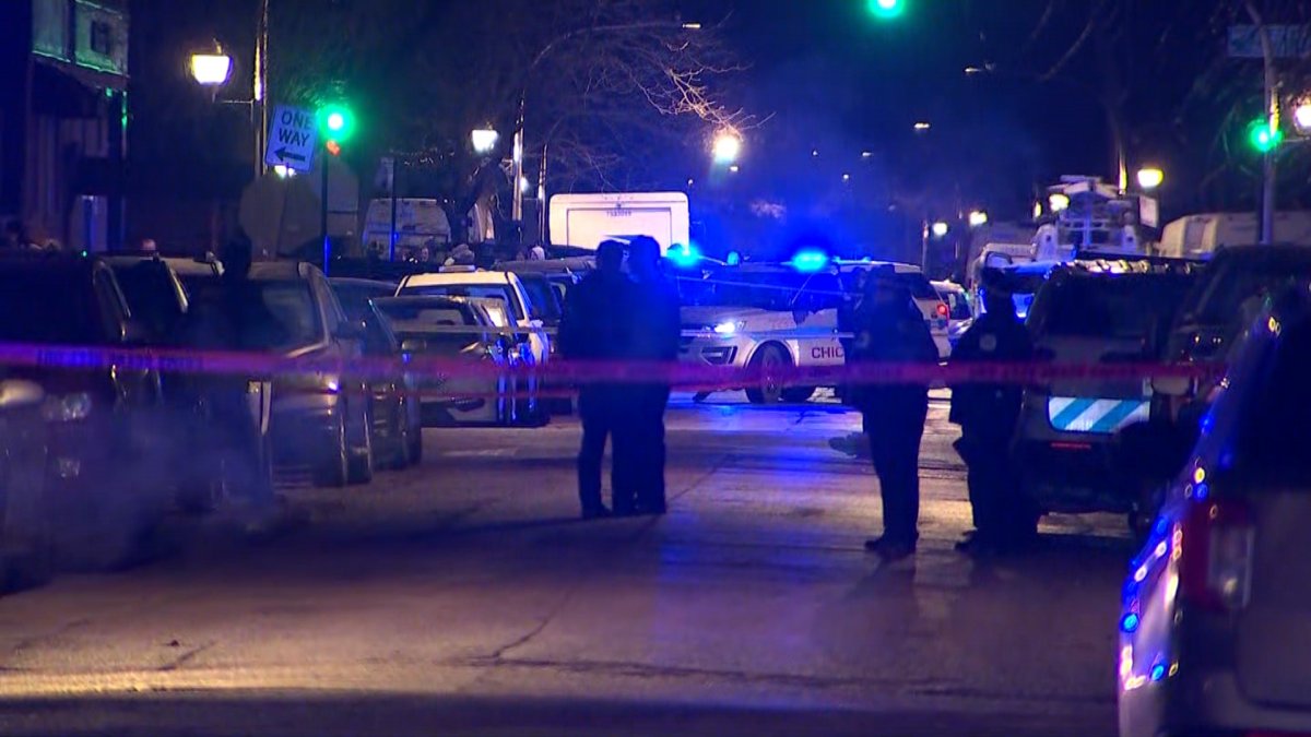 Investigation underway nearest Chicago police fatally shot individual out of doors bar in Irving Soil – NBC Chicago 3