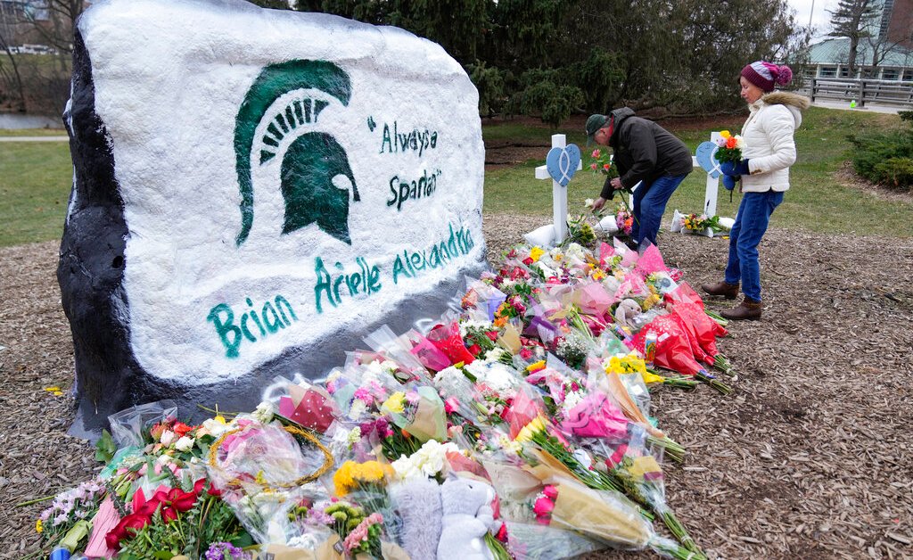 MSU set to resume classes after fatal shootings 3