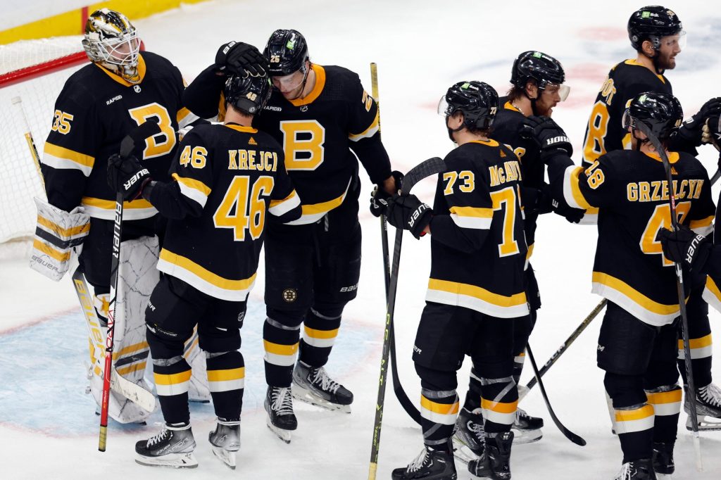 Pastrnak and McAvoy shine as Bruins veto Senators 3