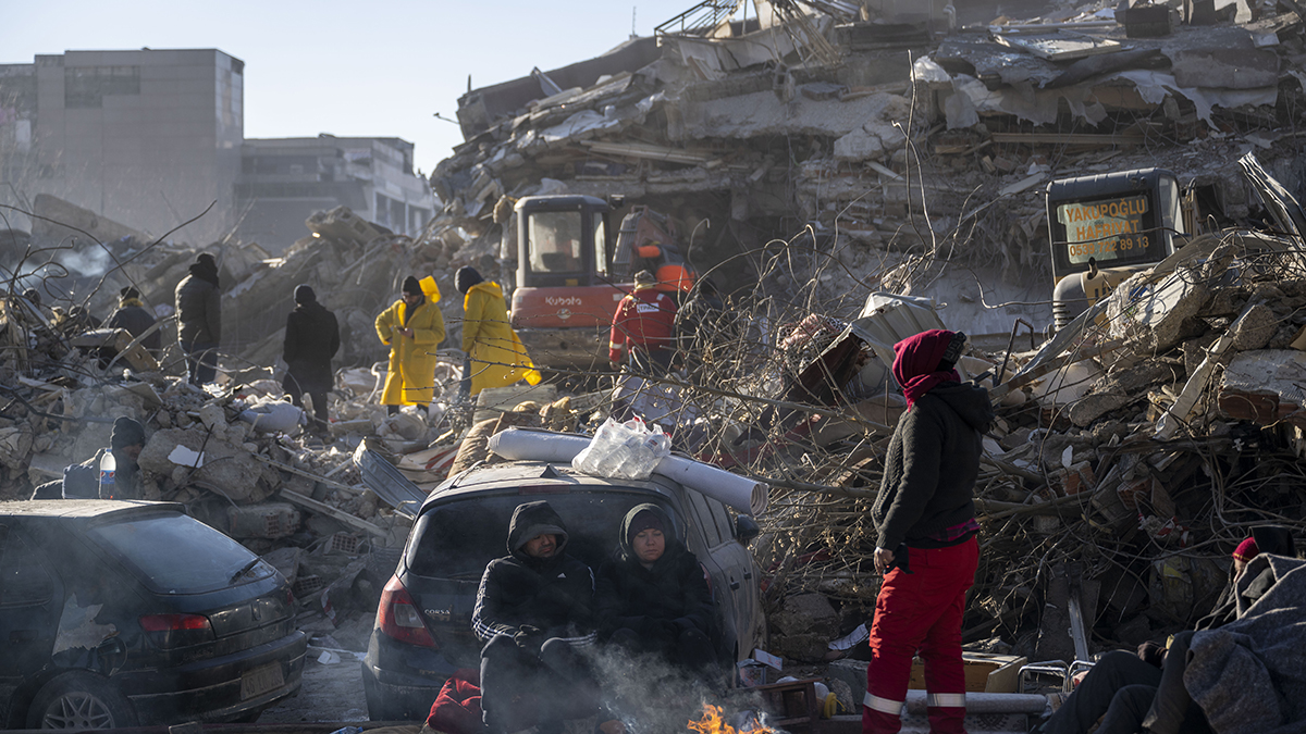 How lengthy can survivors reside trapped beneath earthquake rubble? – NBC Chicago 3