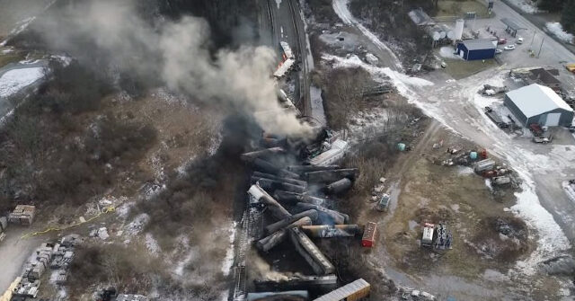 Cincinnati closes Ohio River water intake as a safety measure after train derailment in eastern Palestine 3