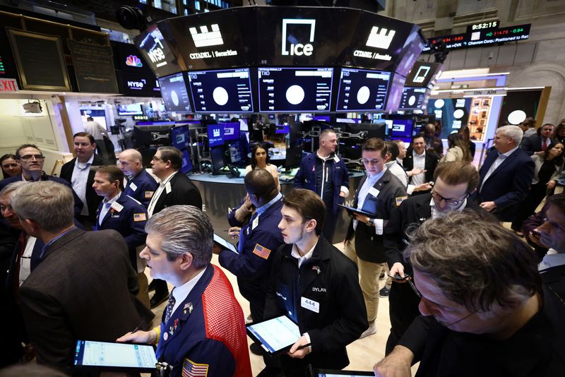 Futures Edge Lower, Microsoft Rises on AI Push 23