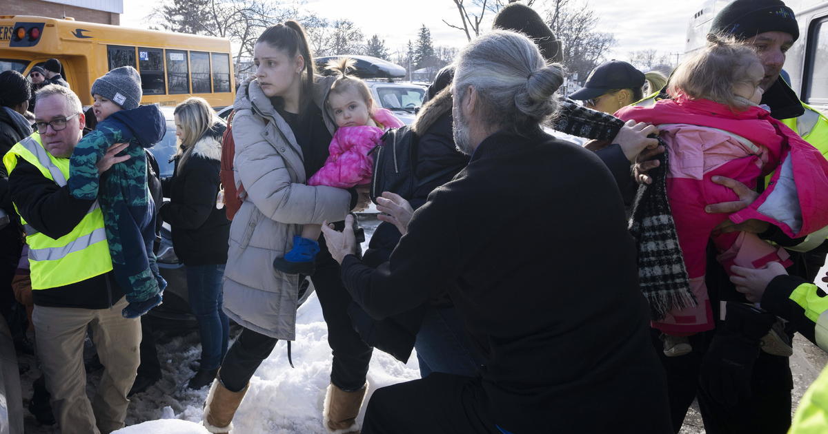 2 kids useless, 6 injured later bus collision at daycare middle 17