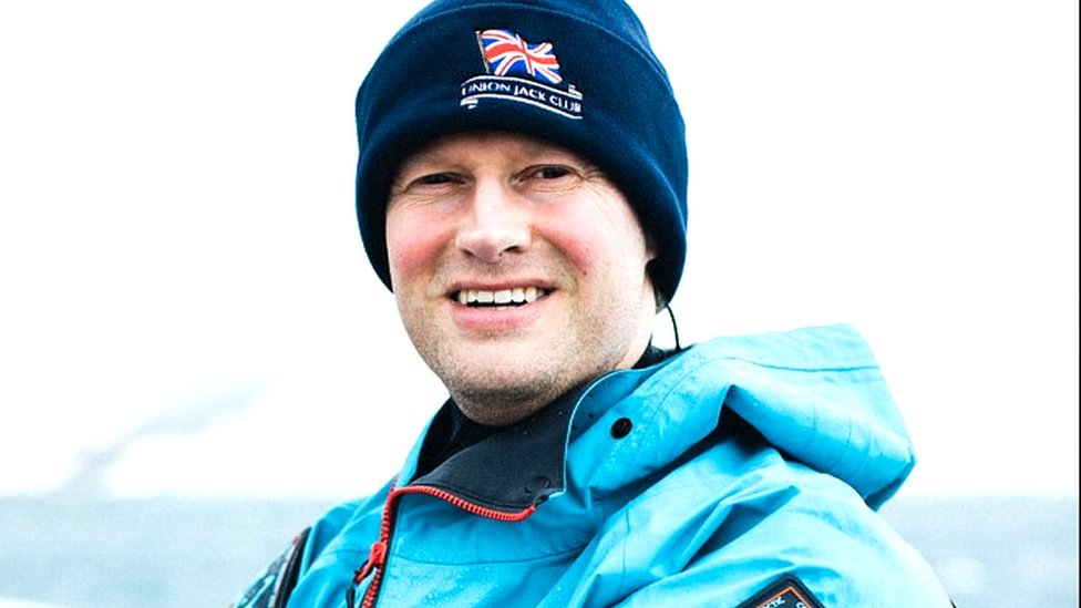 I can’t feel my fingertips after rowing in Antarctic seas 3