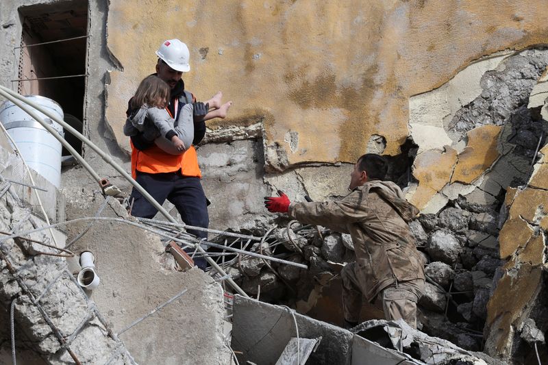 In Turkey’s hardest-hit province, residents are crying out for help amid the weak response to the earthquake 19