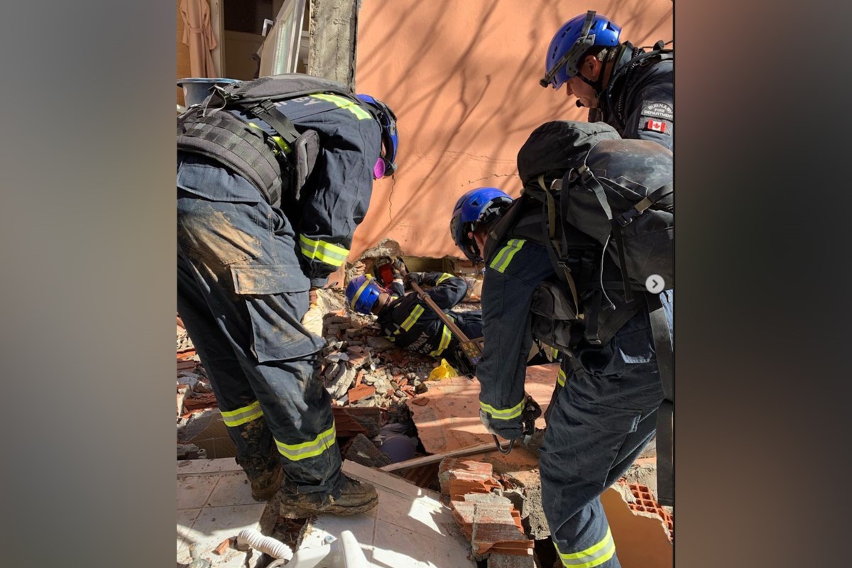 Burnaby rescue workforce helps earthquake ease efforts in Turkey 15