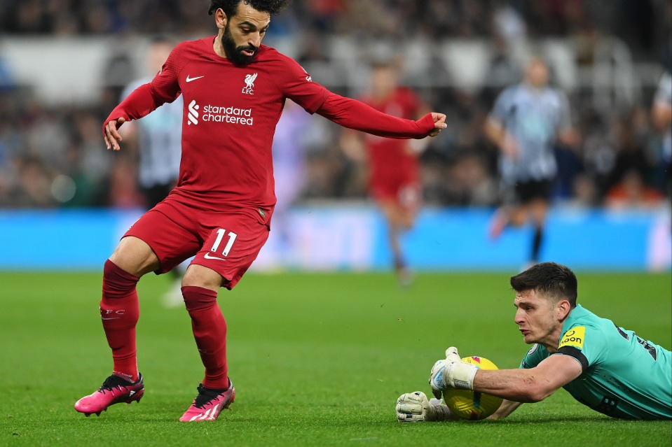 Will Loris Karius play for Newcastle in the Carabao Cup final and when was his last game? Ex-Liverpool goalkeeper set for Magpies debut at Wembley after Nick Pope red card 3