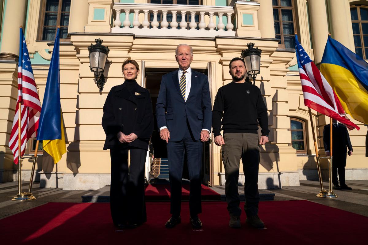 Biden in Ukraine: See photos of the President in Kiev almost a year after the Russian invasion 3