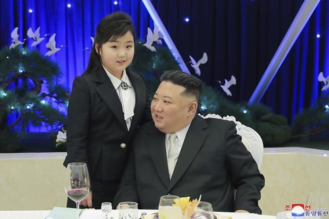 North Korean troops encouraged by Kim Jong Un, his daughter 3