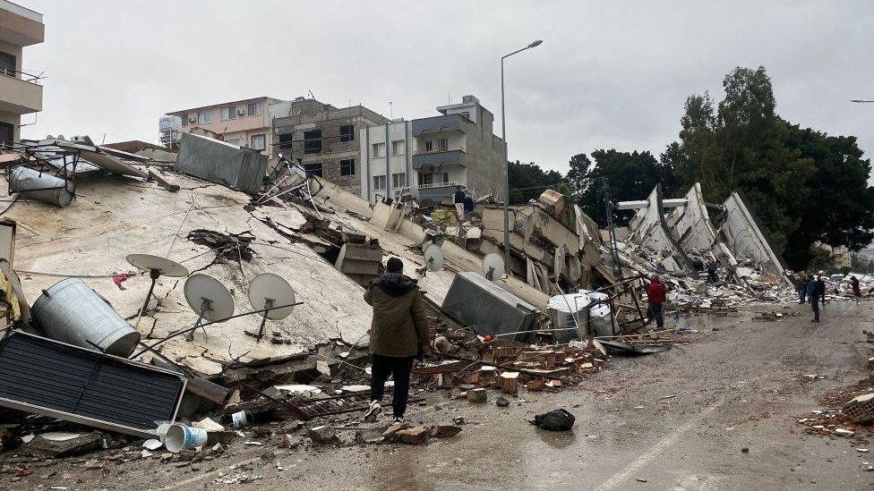 Turkey earthquake: Bodies after tremors on street as anger grows over aid 21