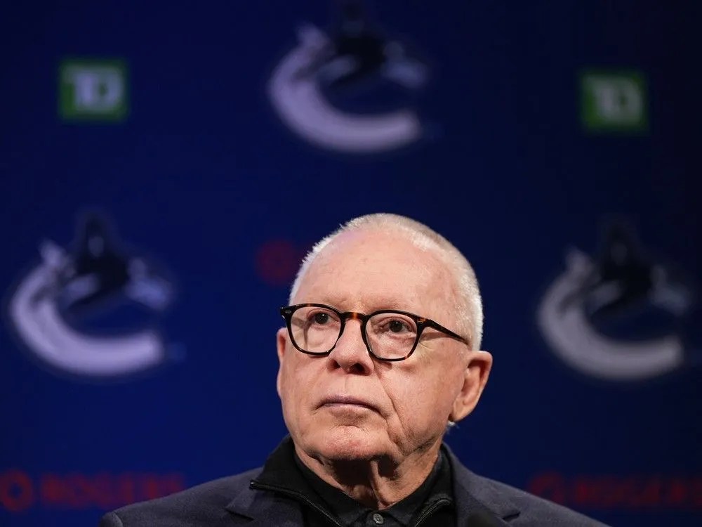 Canucks: Bet Jim Rutherford remains club president 21