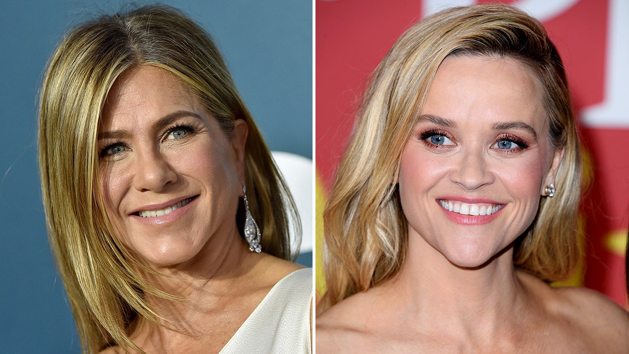 Reese Witherspoon Used to be ‘Terrified’ On ‘Friends’ Set, Unearths Unexpected Recommendation Jennifer Aniston Gave Her 15