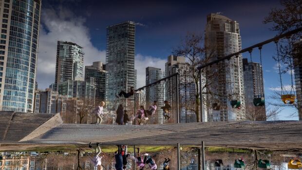 Oldsters at Vancouver fundamental faculty are annoyed by way of a place’s “messy mess.” 13