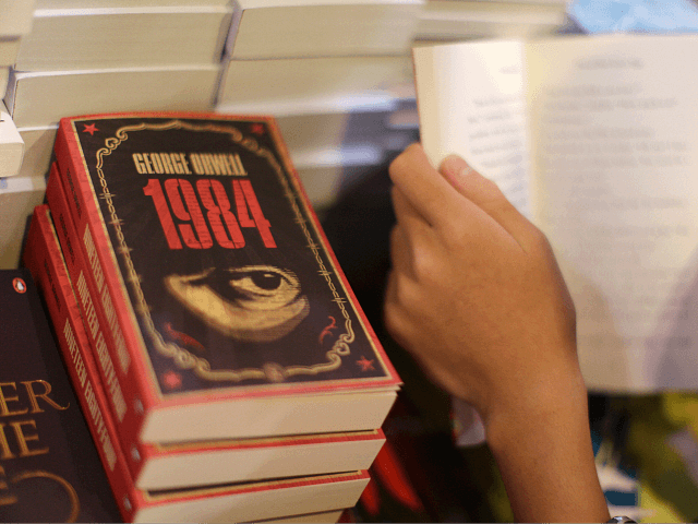 Uncensored Roald Dahl collection boosts sales chart 3