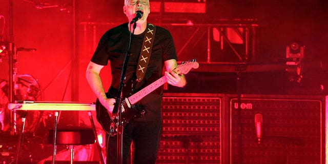 Purple Floyd feud escalates as forming member confirms he’s re-recording iconic ‘Dark Side’ magazine on his personal 3