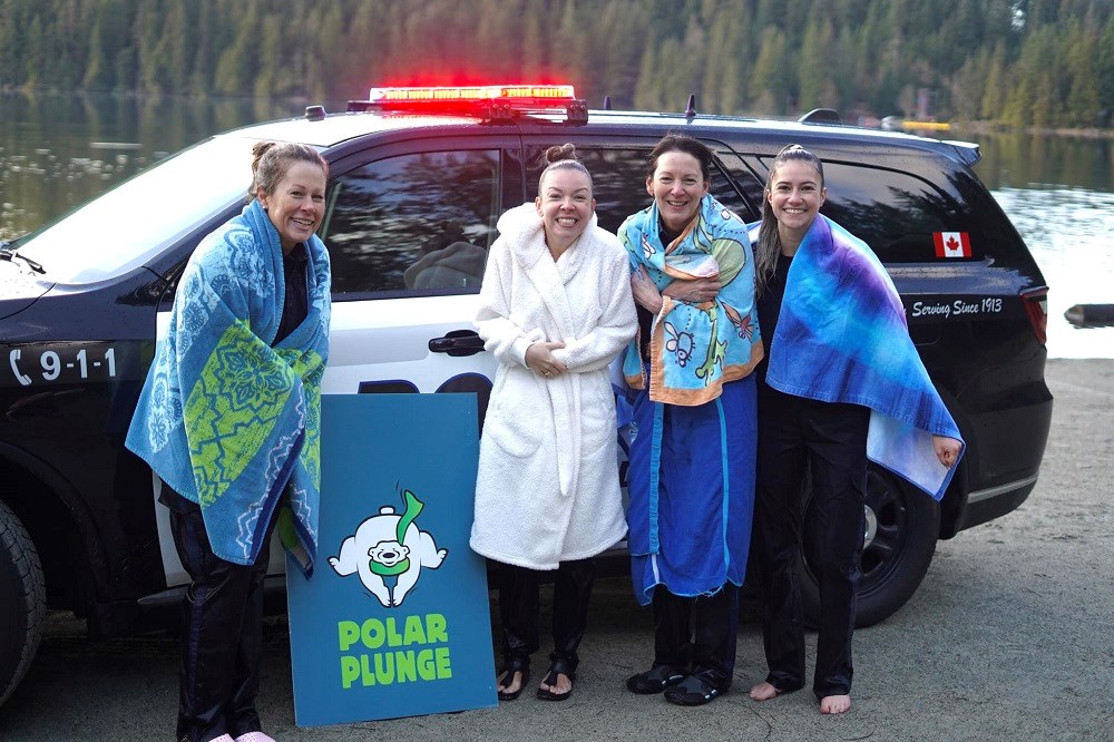 Port Moody police dive into freezing waters for Special Olympics BC 3