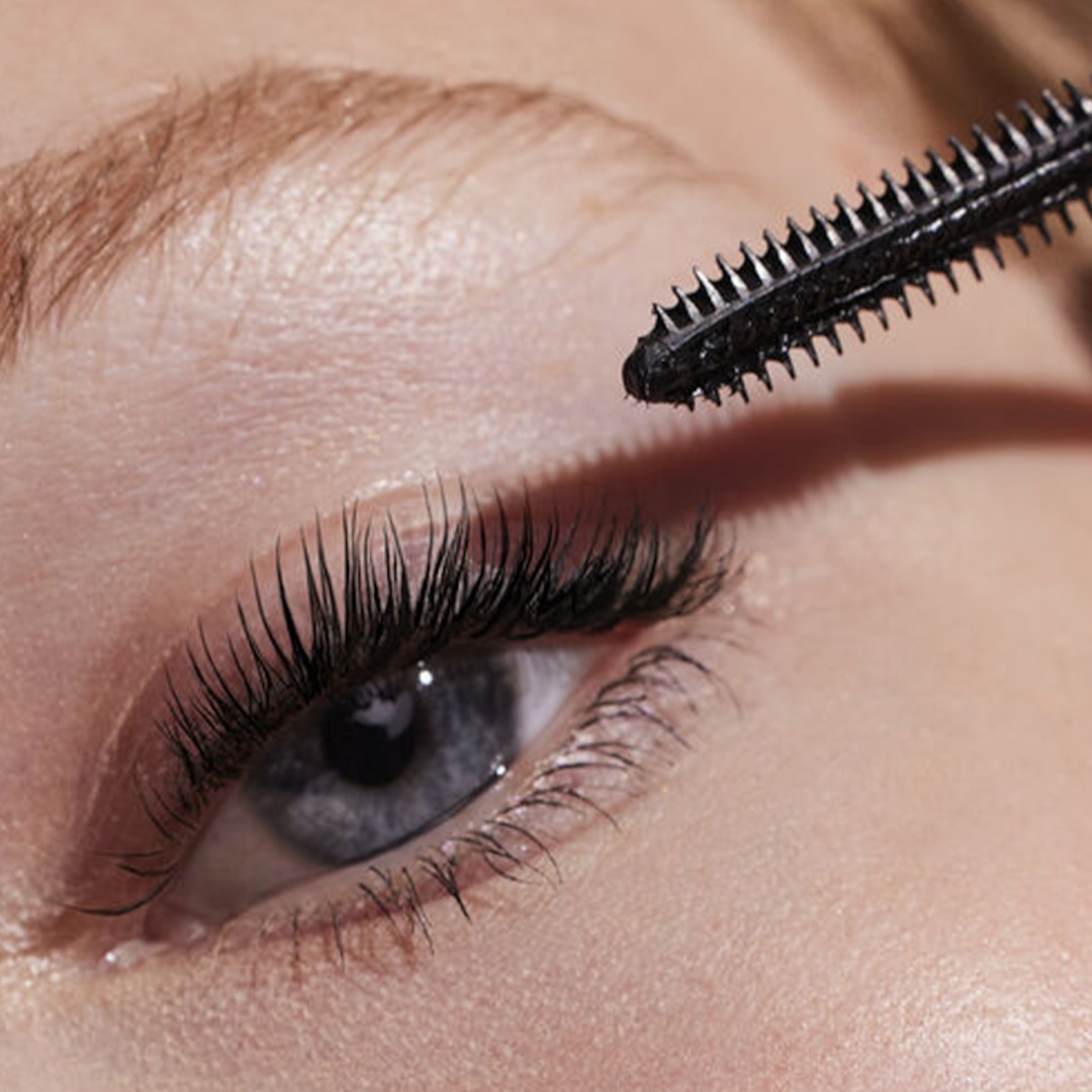 Celebrate National Lash Day with deals from Benefit, Glamnetic and more 3