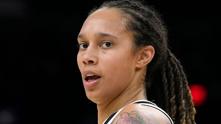 Brittney Griner reportedly signed to return to WBNA Phoenix Mercury after release from Russian prison | Basketball News 3