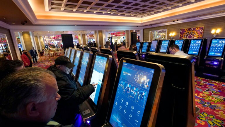 Gaming officers evaluation Encore, Plainridge regulations compliance 23