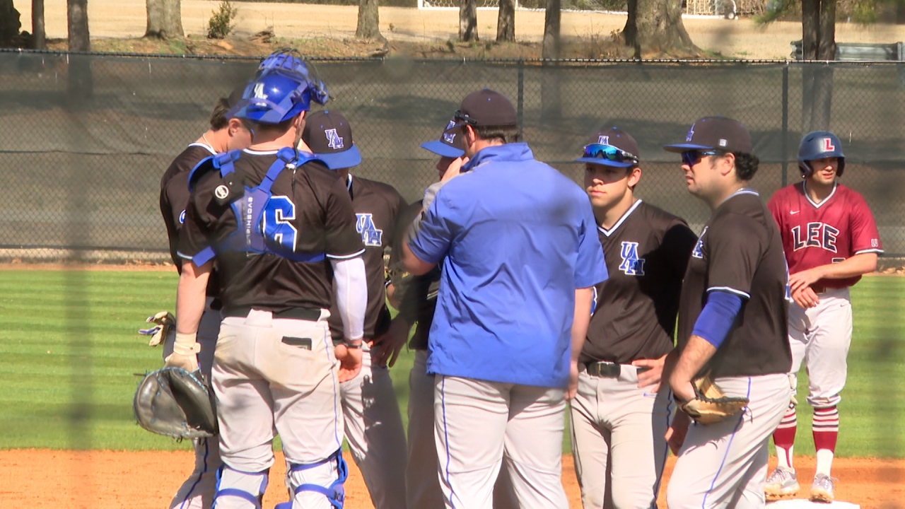 UAH baseball drops rubber game against Lee 3